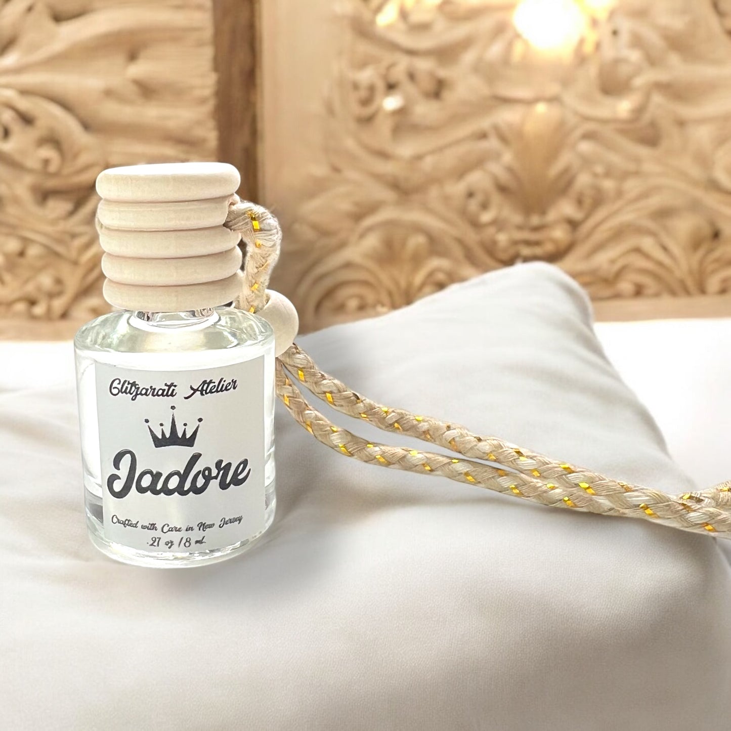 معطر السيارة المعلق برائحة اللبان والمر