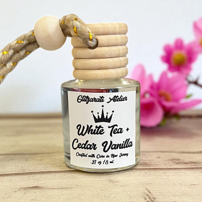 White Tea & Cedar Vanilla Hanging Car Diffuser – Fresh Tea, Warm Woods & Soft Vanilla | 8ml Glass Freshener by Glitzarati Atelier