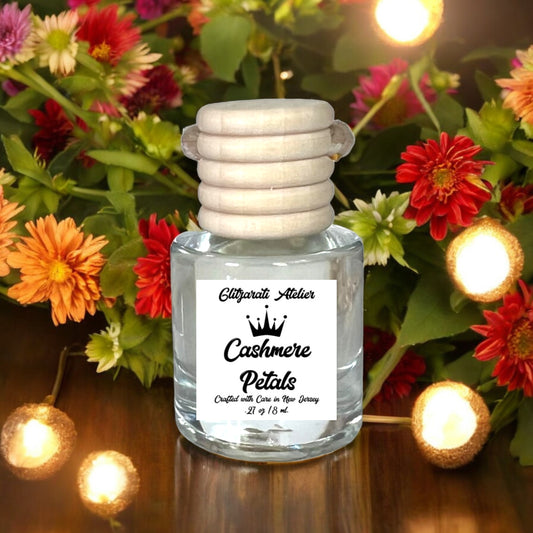 Cashmere Petals Hanging Glass Car Oil Diffuser Freshener 8ml